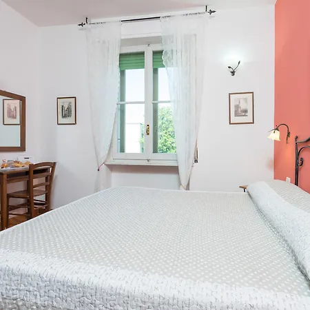 ベッド・アンド・ブレックファスト B＆b アンティケ アルモニー 4*